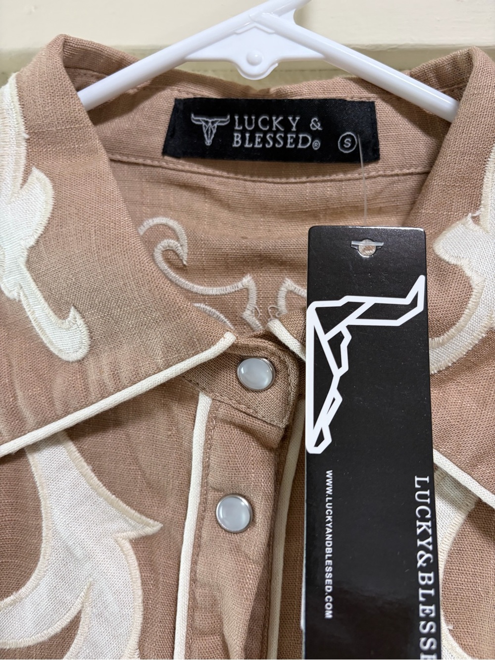 Lucky & Blessed Tan Western Snap Shirt with White/Cream Embroidery - Picture 5 of 11
